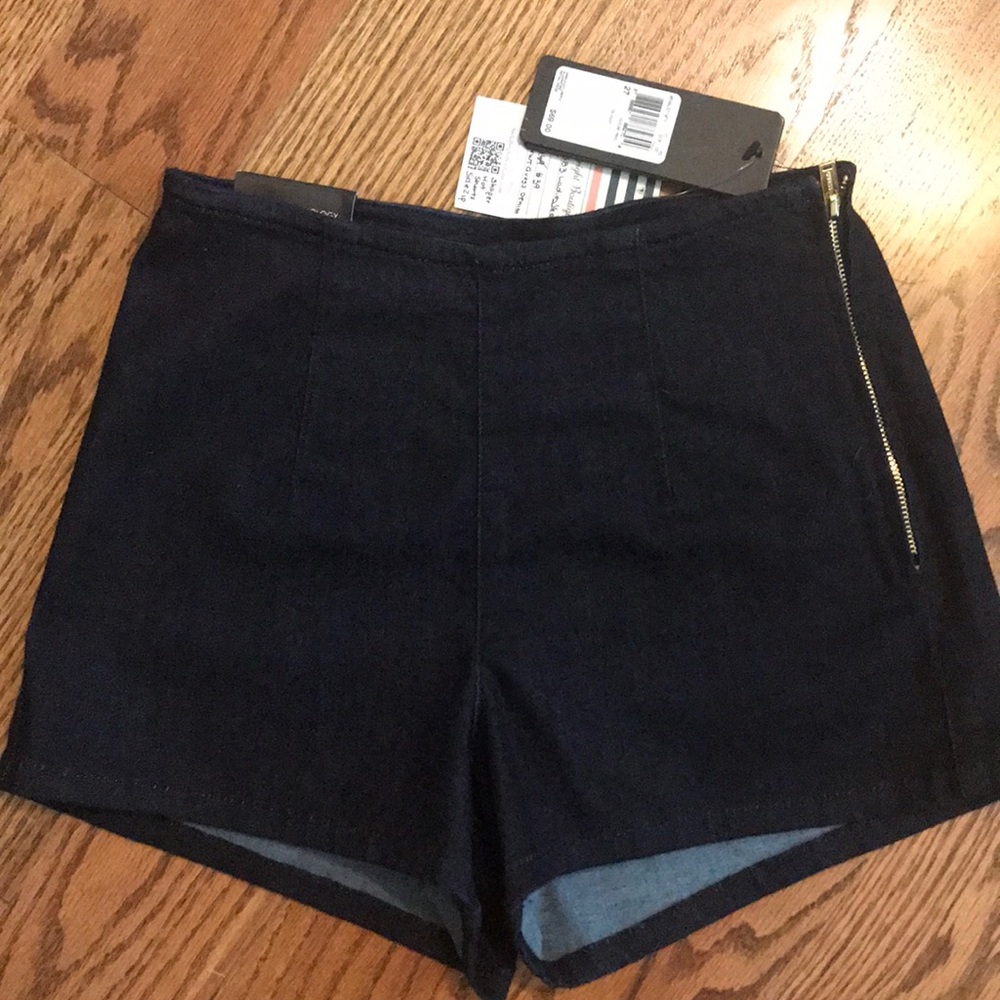 Guess 70s style short